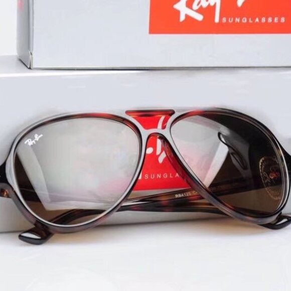 Ray-Ban RB4125 Tortoiseshell Polarized Sunglasses - Picture 1 of 5